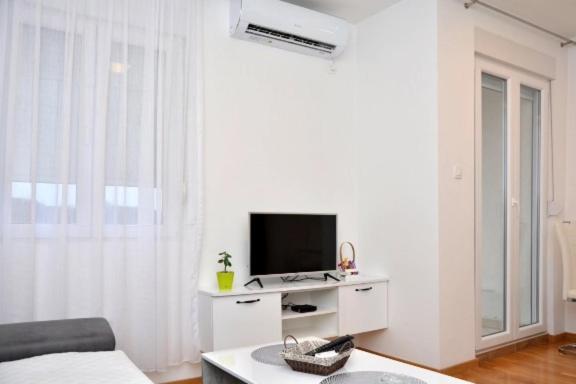 Laki Apartment Nikšić Екстериор снимка